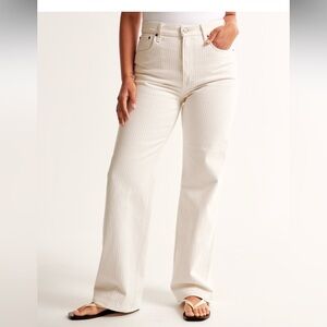 Abercrombie High Rise 90s Relaxed Women's Jeans Size 28S, Neutral Stripe